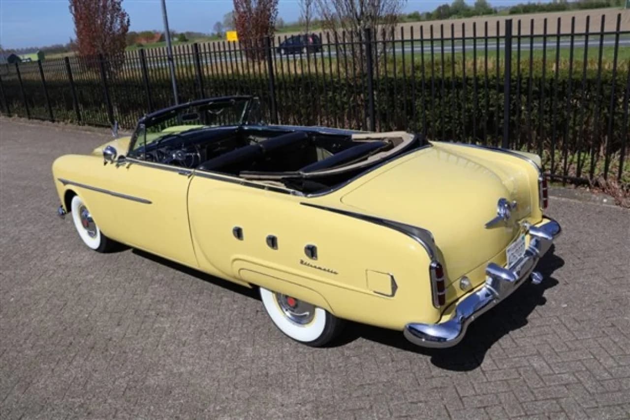 1952 Packard 250 Convertible - Thumbnail 6