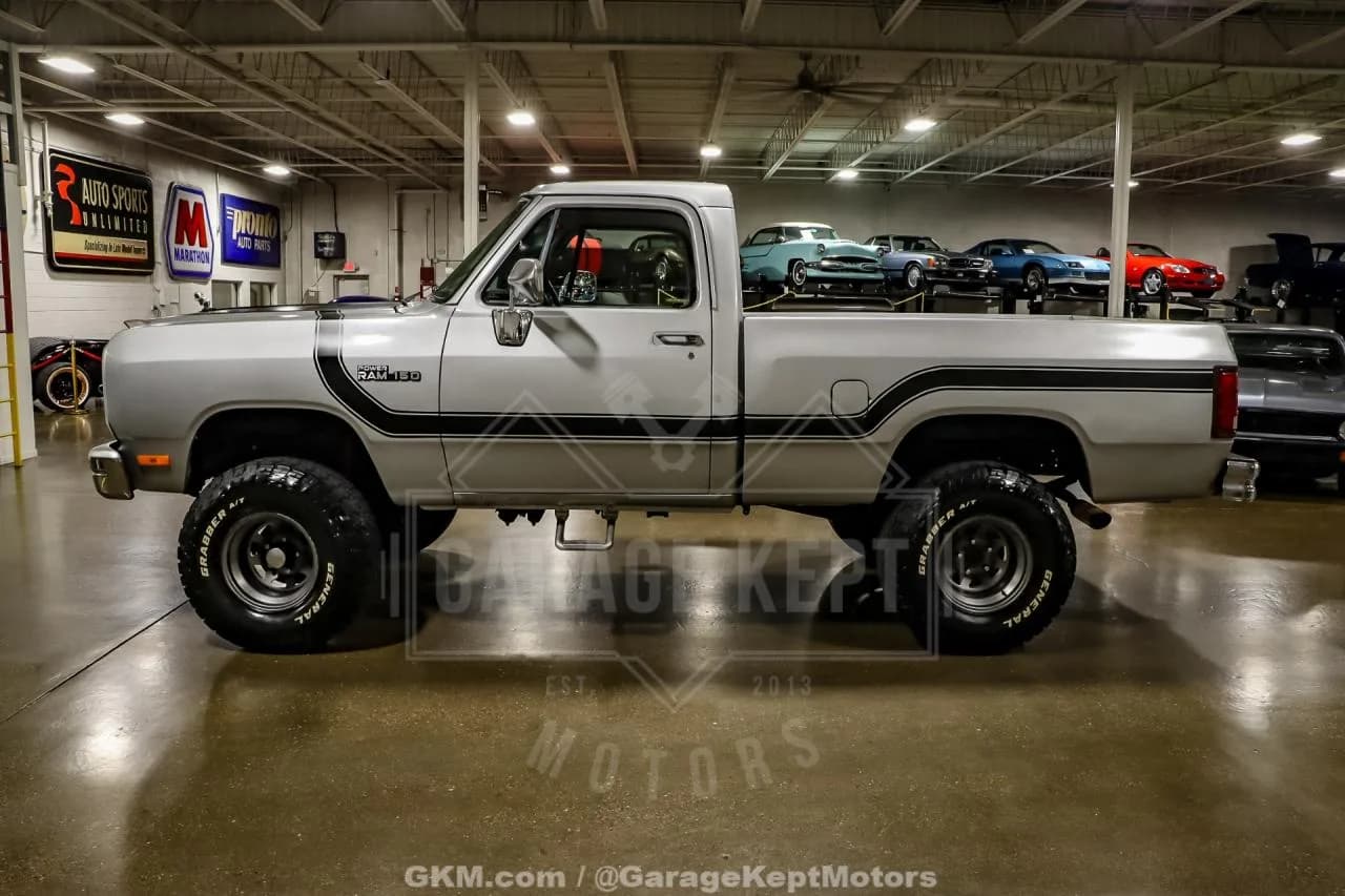 1986 Dodge RAM 100 - Thumbnail 5