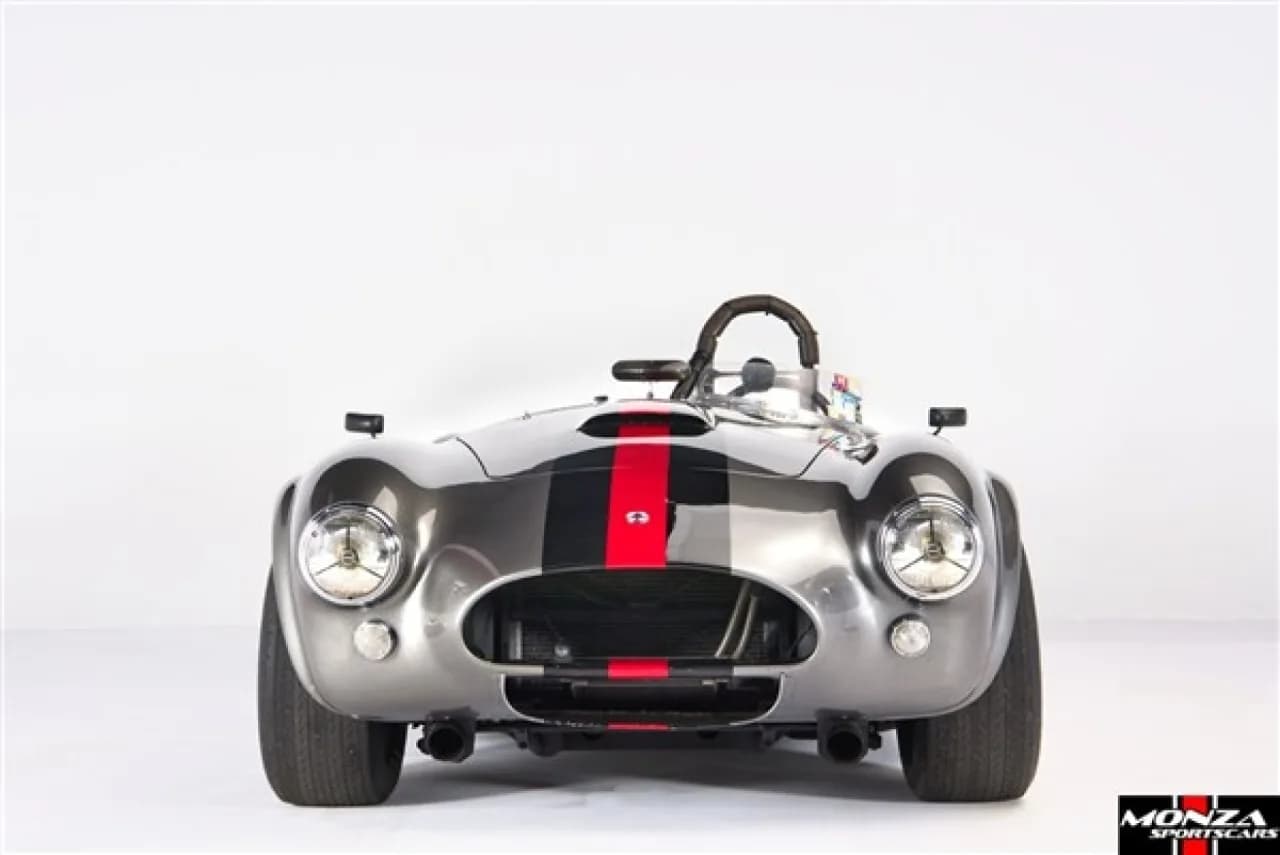 1965 Shelby Cobra 289 - Thumbnail 2