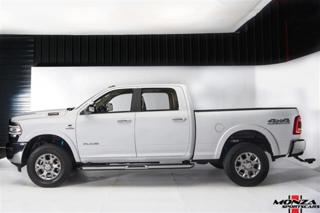 2020 RAM 2500 Laramie - Thumbnail 4