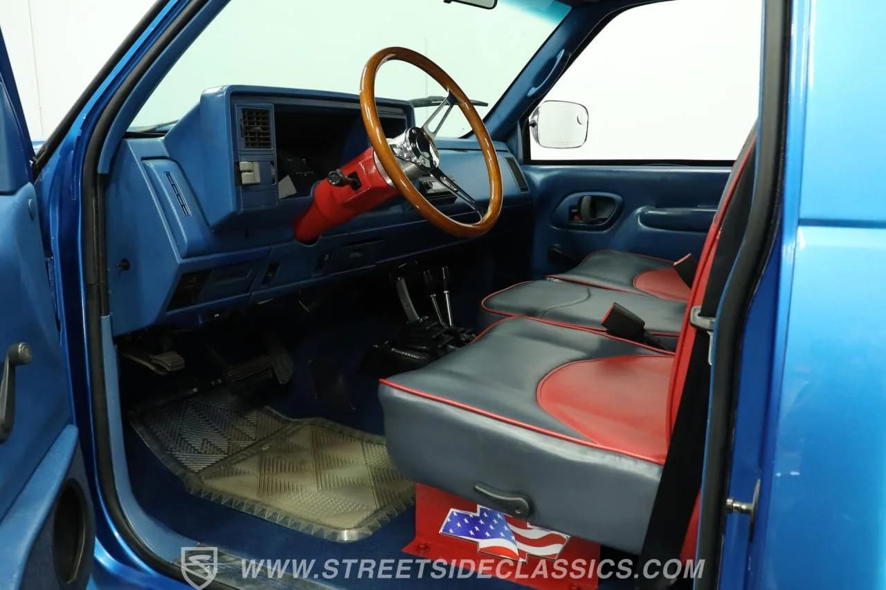 1988 Chevrolet K1500 4x4 - Thumbnail 4