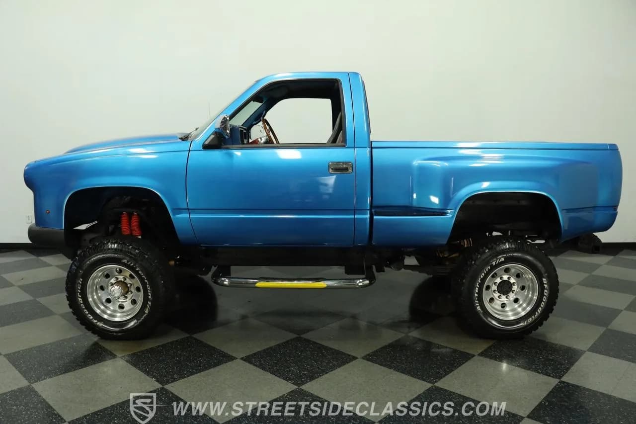 1988 Chevrolet K1500 4x4 - Thumbnail 2