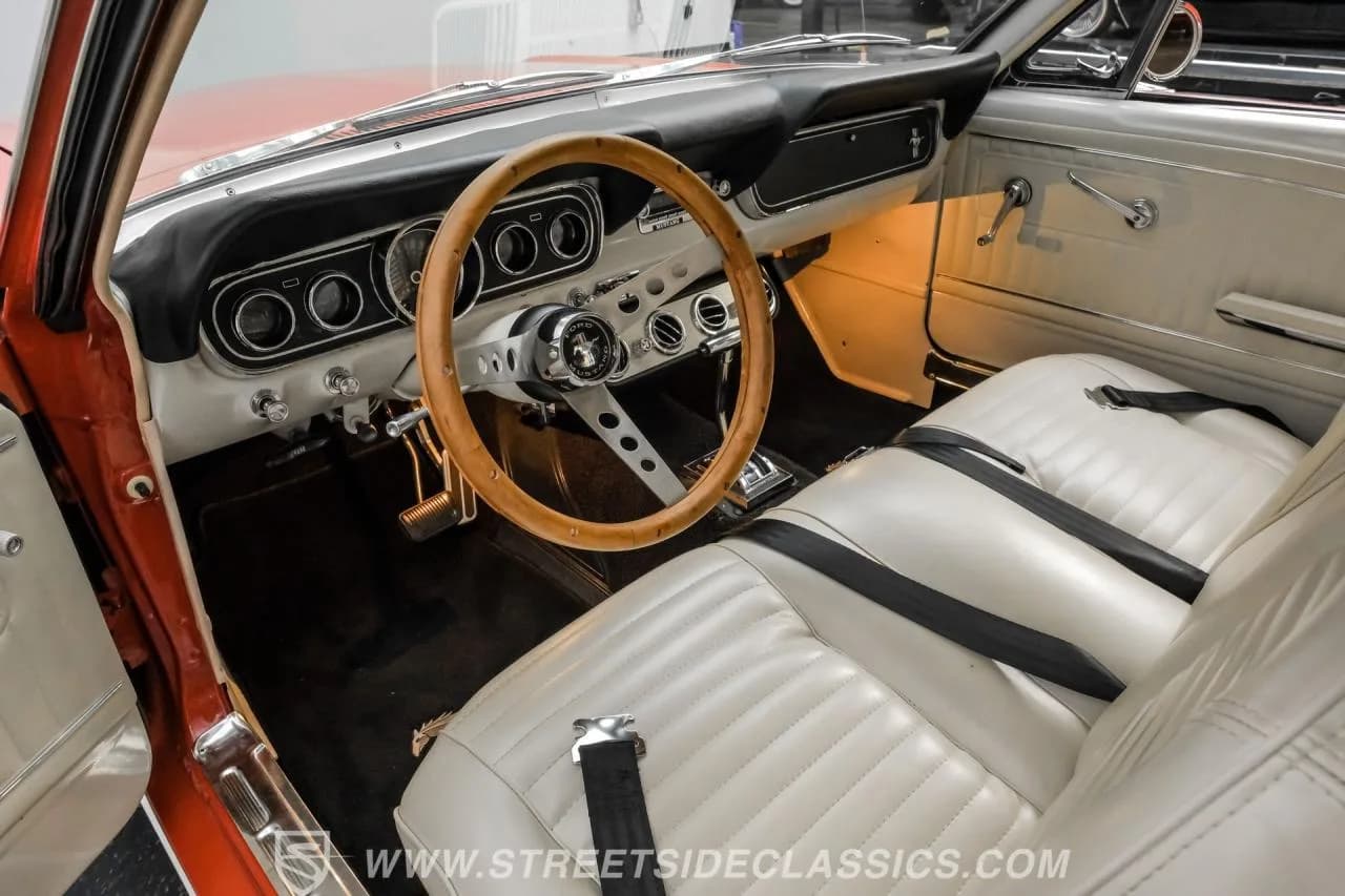 1966 Ford Mustang - Thumbnail 4