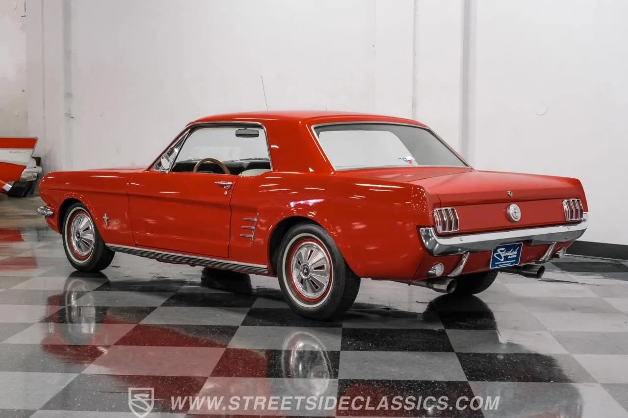 1966 Ford Mustang - Thumbnail 8