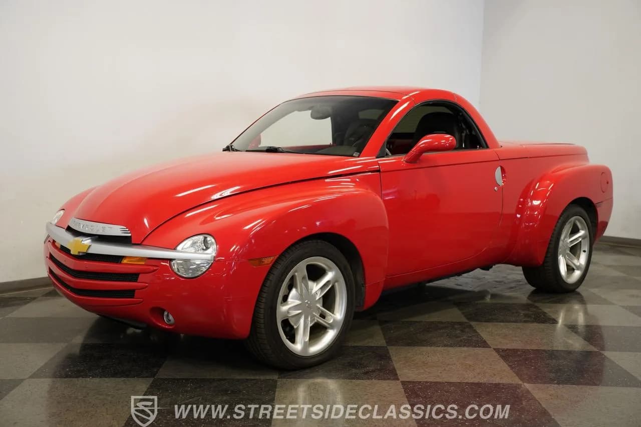 2003 Chevrolet SSR - Thumbnail 6