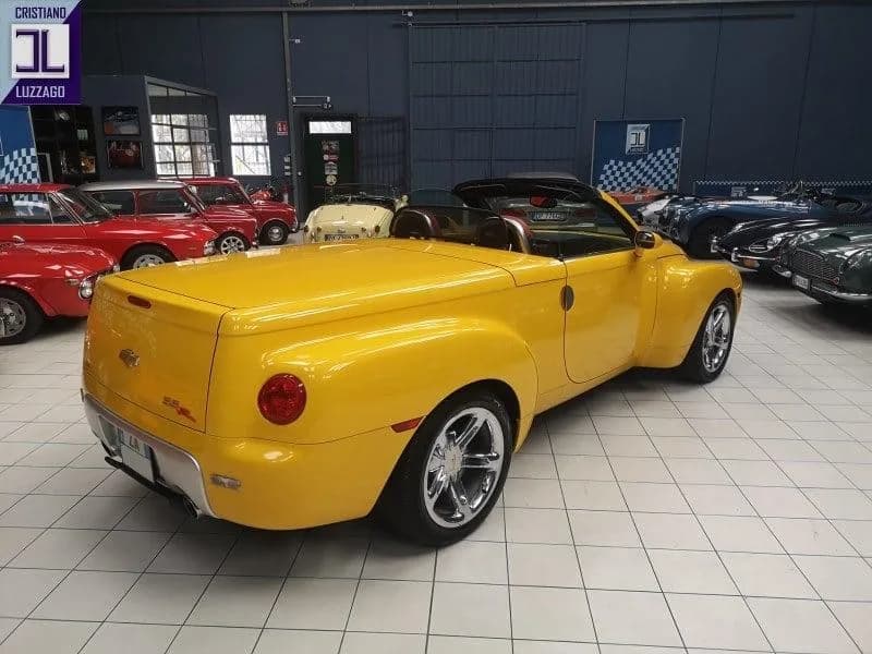 2005 Chevrolet SSR - Thumbnail 7