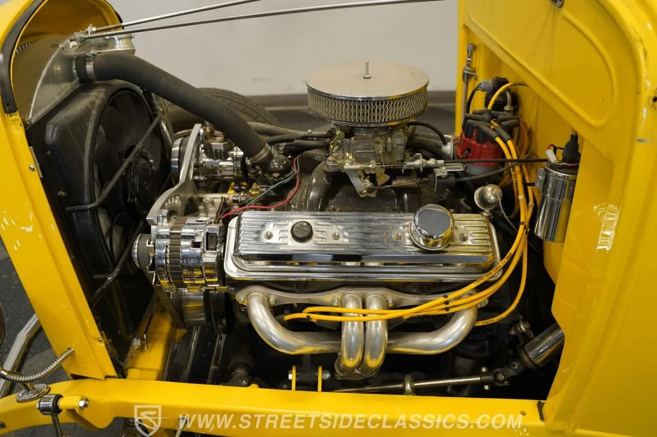 1932 Ford Convertible - Thumbnail 4