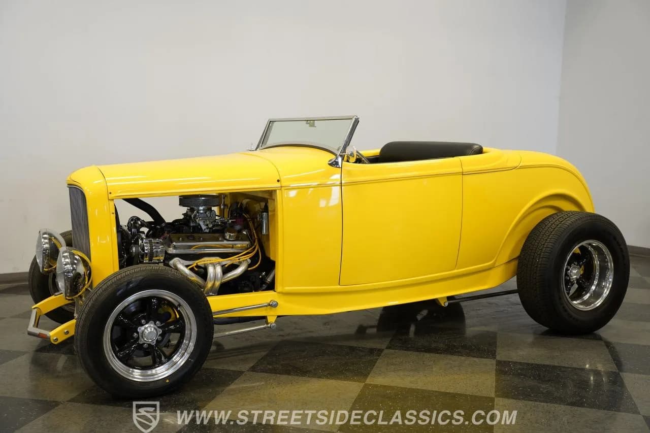 1932 Ford Convertible - Thumbnail 7