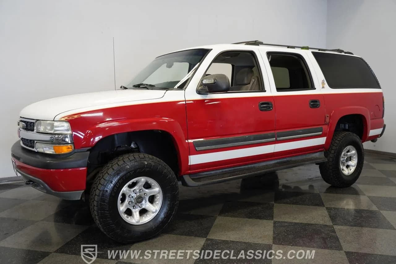 2004 Chevrolet Suburban 2500 4X4 8.1 - Thumbnail 8
