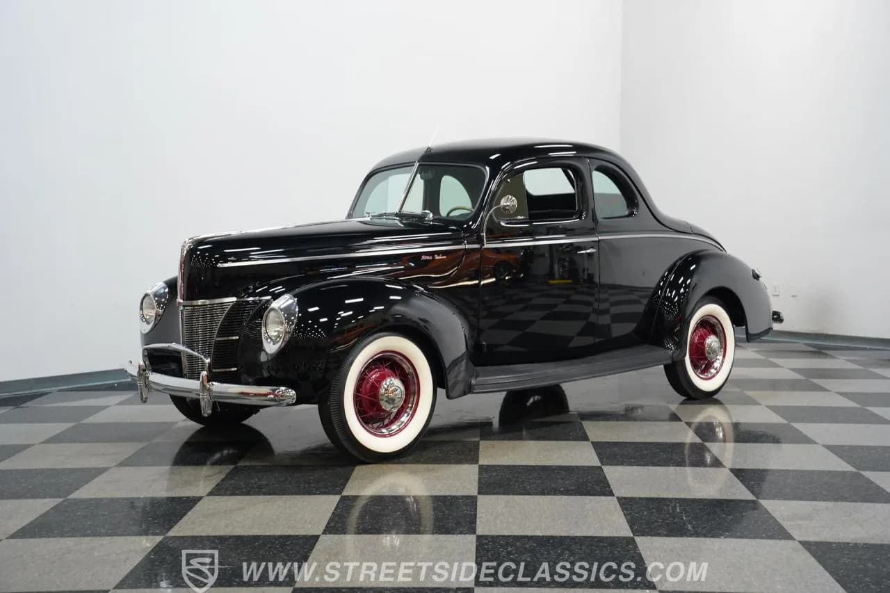 1940 Ford Deluxe 5 Window Coupe - Thumbnail 5
