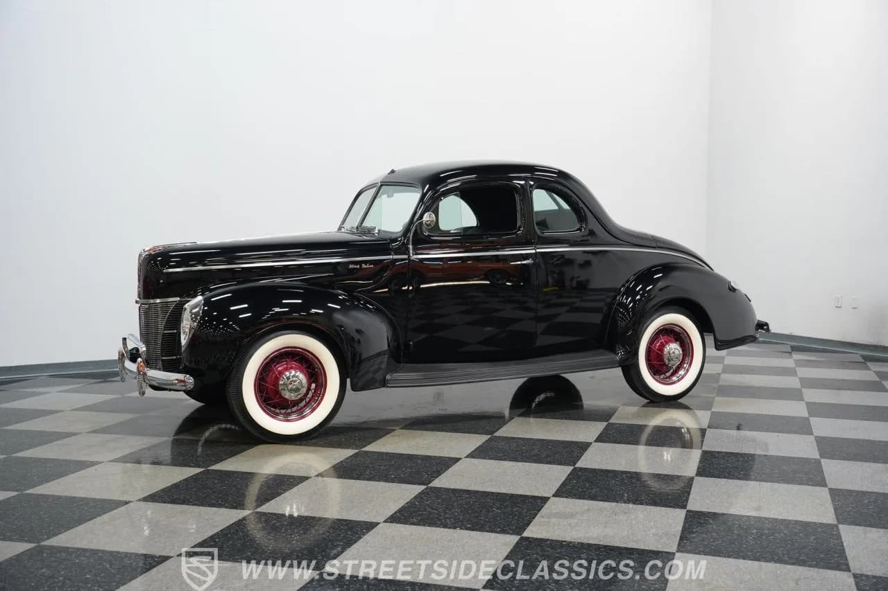 1940 Ford Deluxe 5 Window Coupe - Thumbnail 6