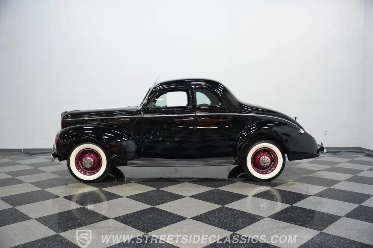 1940 Ford Deluxe 5 Window Coupe - Thumbnail 2