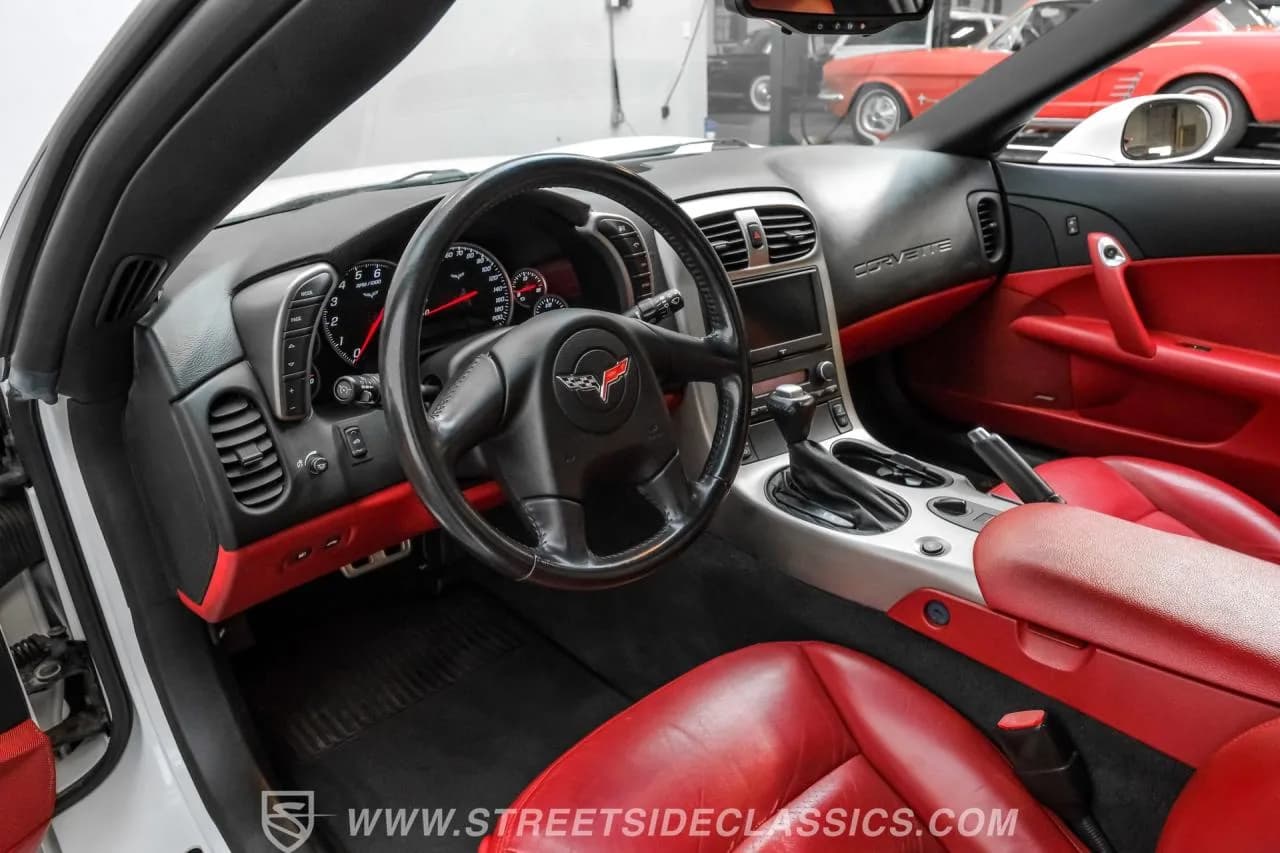 2005 Chevrolet Corvette Convertible - Thumbnail 4