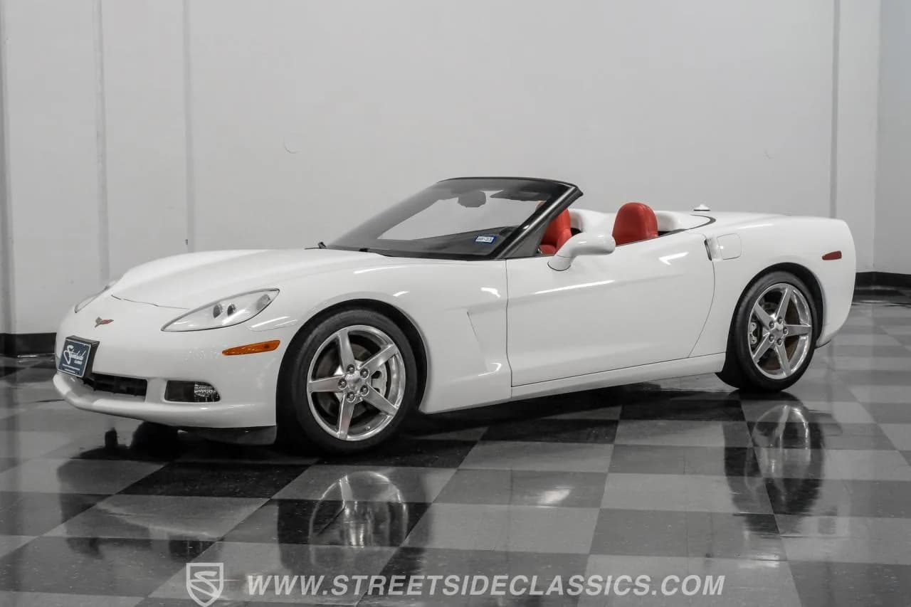2005 Chevrolet Corvette Convertible - Thumbnail 6