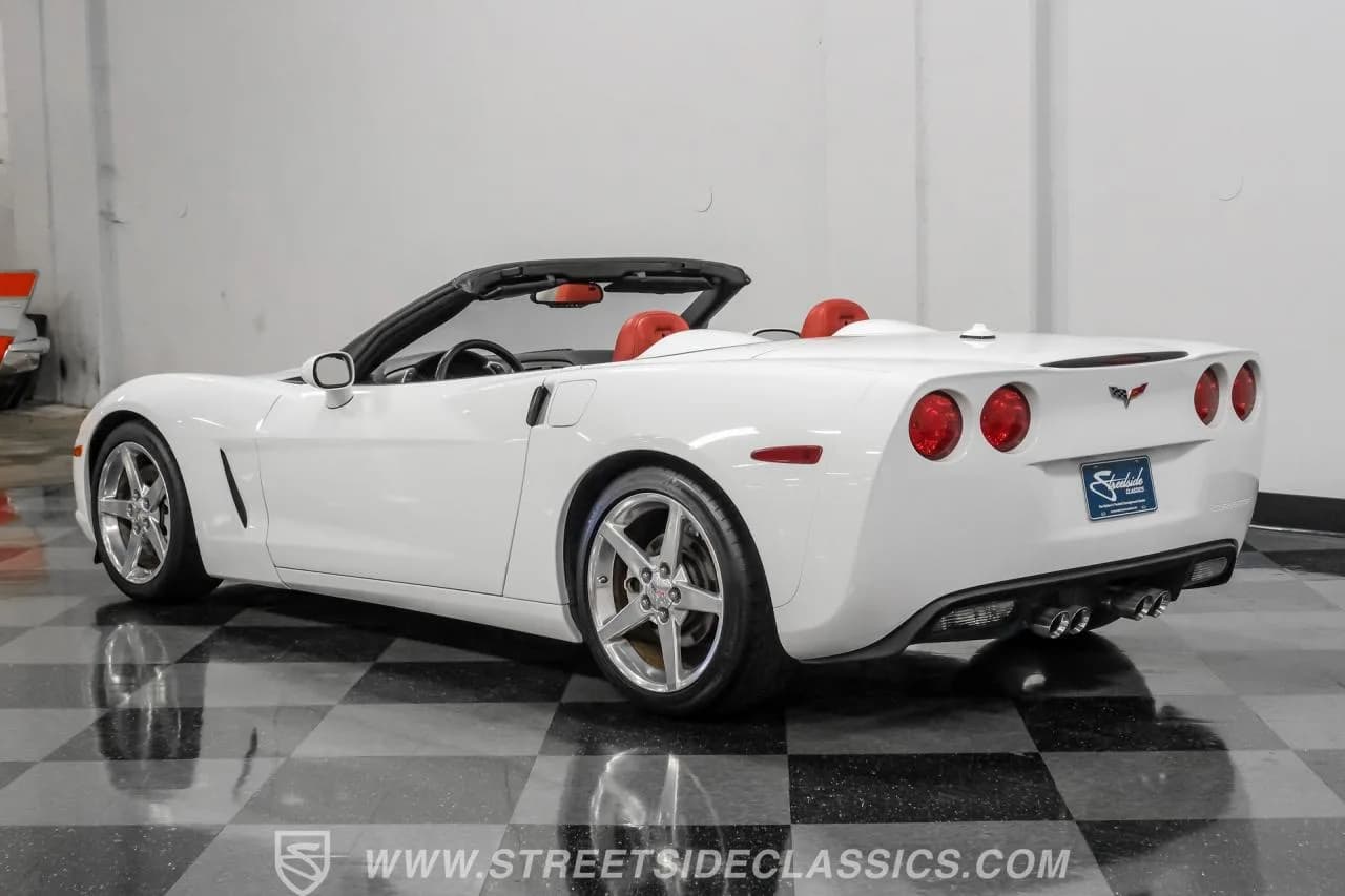 2005 Chevrolet Corvette Convertible - Thumbnail 8