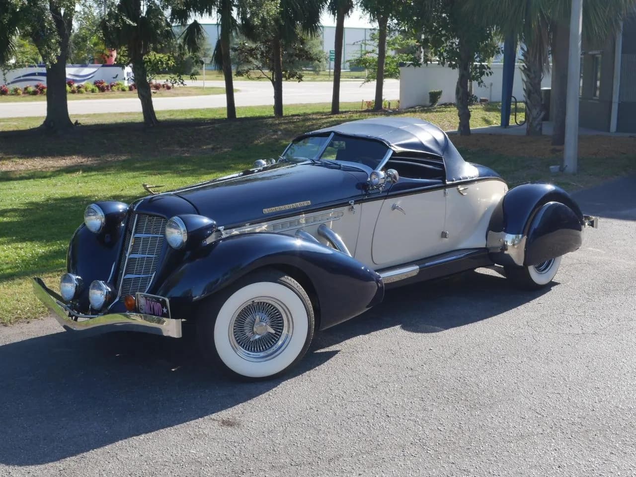 1936 Auburn Boattail Speedster Replica - Thumbnail 5