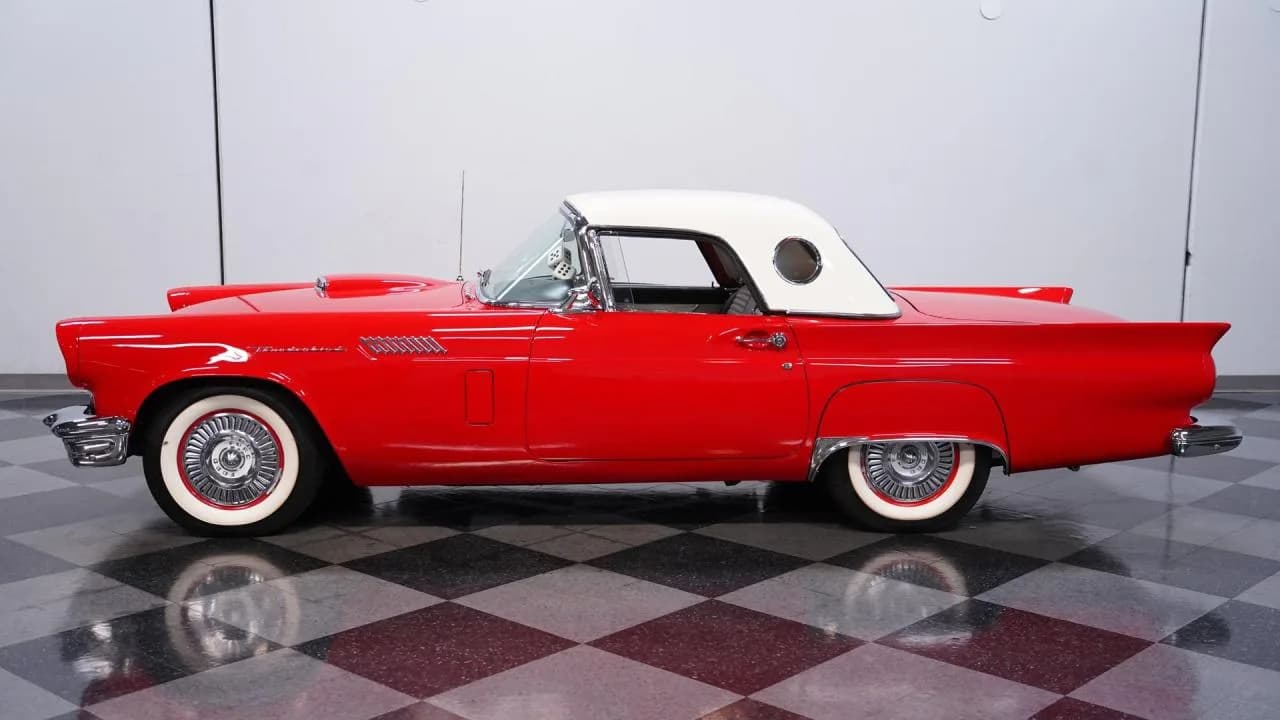 1957 Ford Thunderbird E-Bird - Thumbnail 2