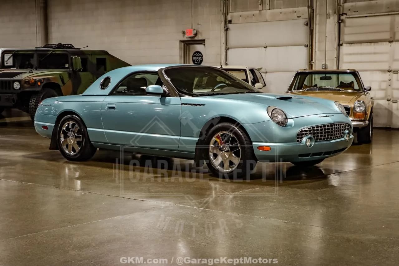2002 Ford Thunderbird - Thumbnail 3