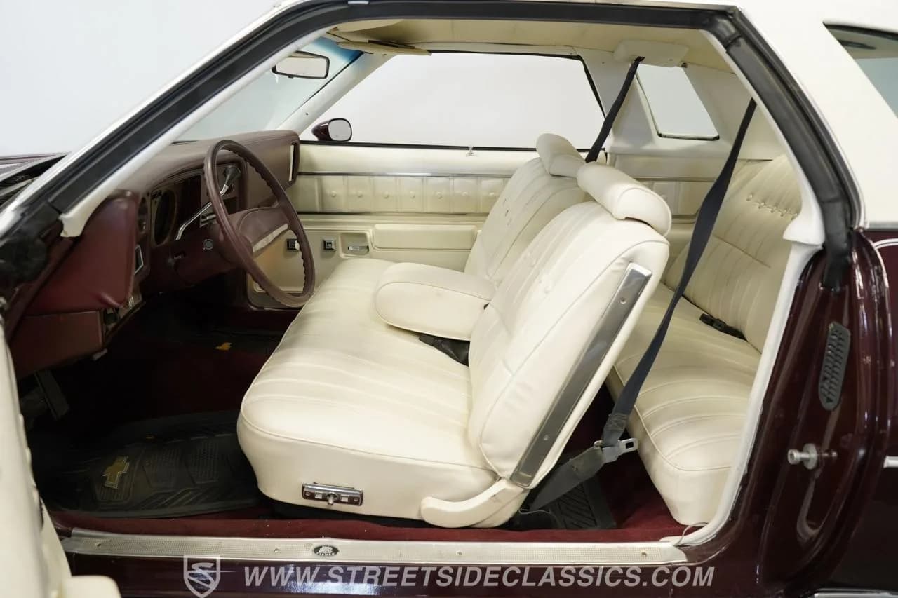 1976 Chevrolet Malibu Classic - Thumbnail 3