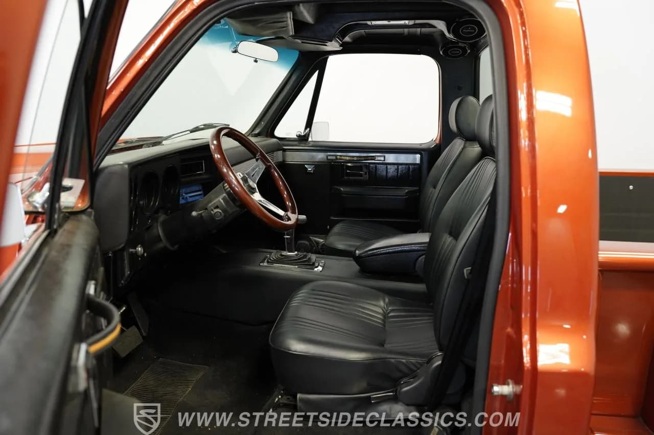 1987 Chevrolet c10 Stepside - Thumbnail 3