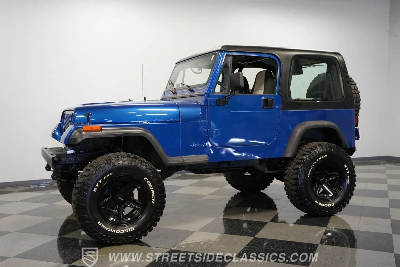 1995 Jeep Wrangler Custom Restomod - Thumbnail 7