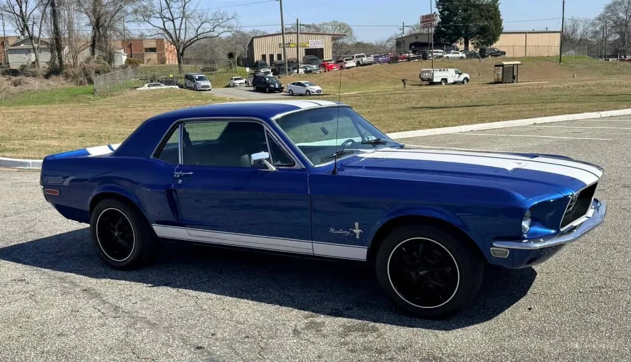 1968 Ford Mustang - Thumbnail 2