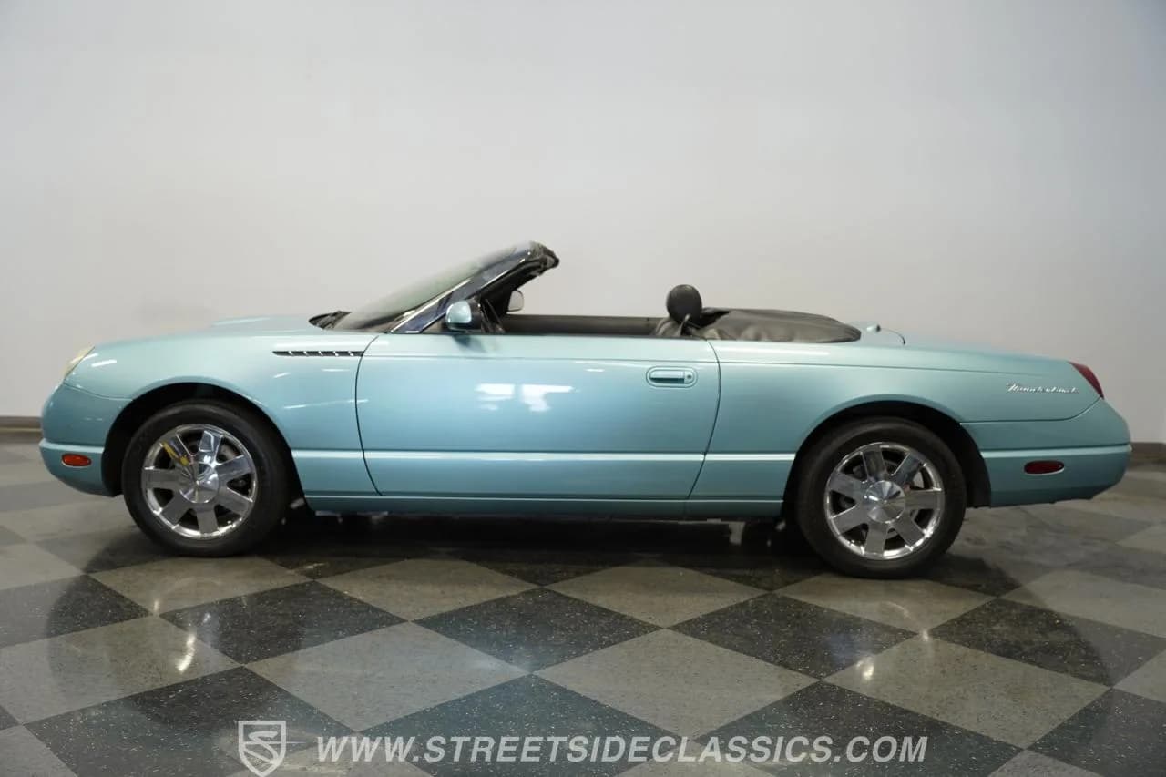 2002 Ford Thunderbird - Thumbnail 8