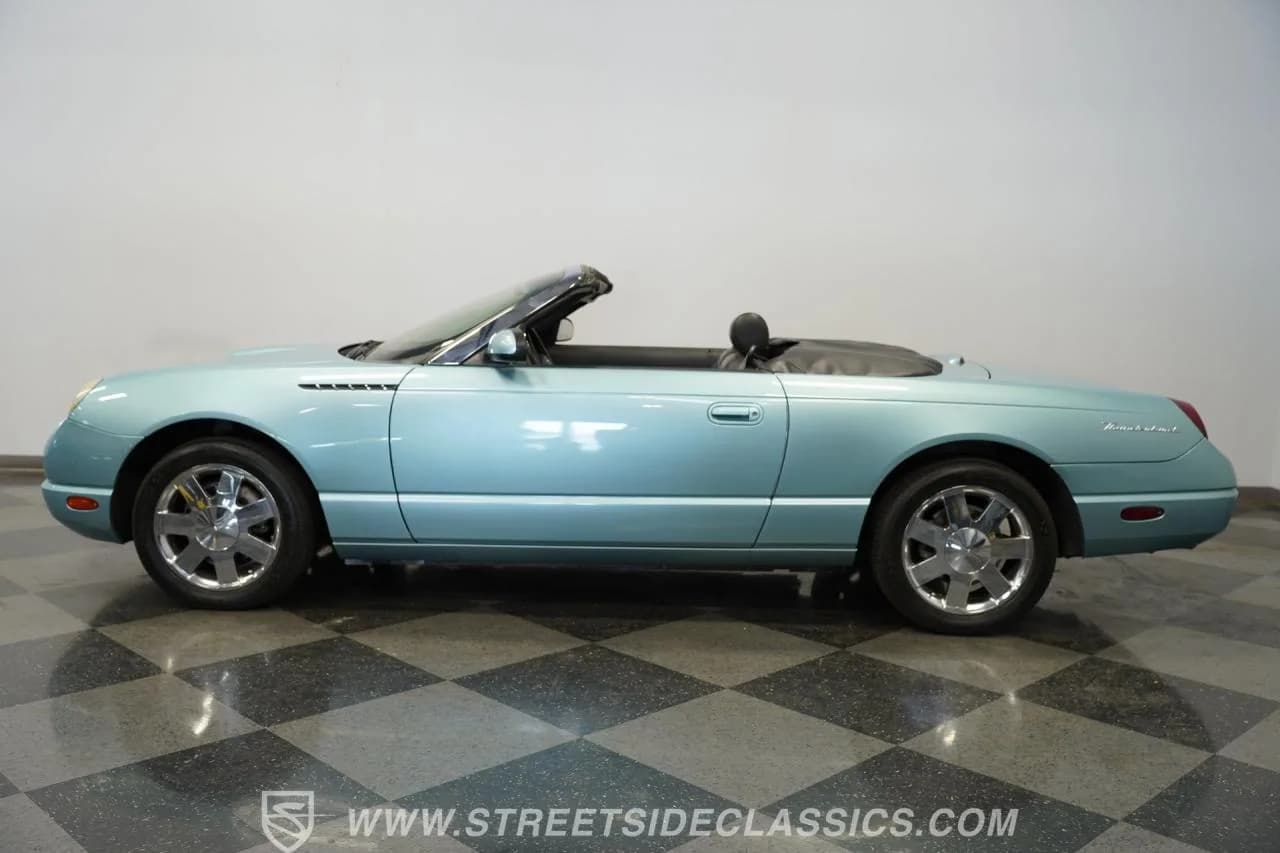 2002 Ford Thunderbird - Thumbnail 2