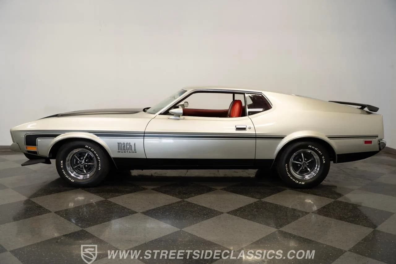 1971 Ford Mustang Mach 1 - Thumbnail 2