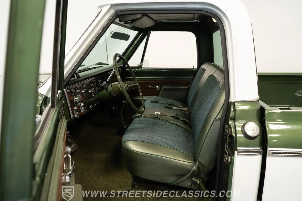 1972 Chevrolet K20 Cheyenne Super 4x4 - Thumbnail 3