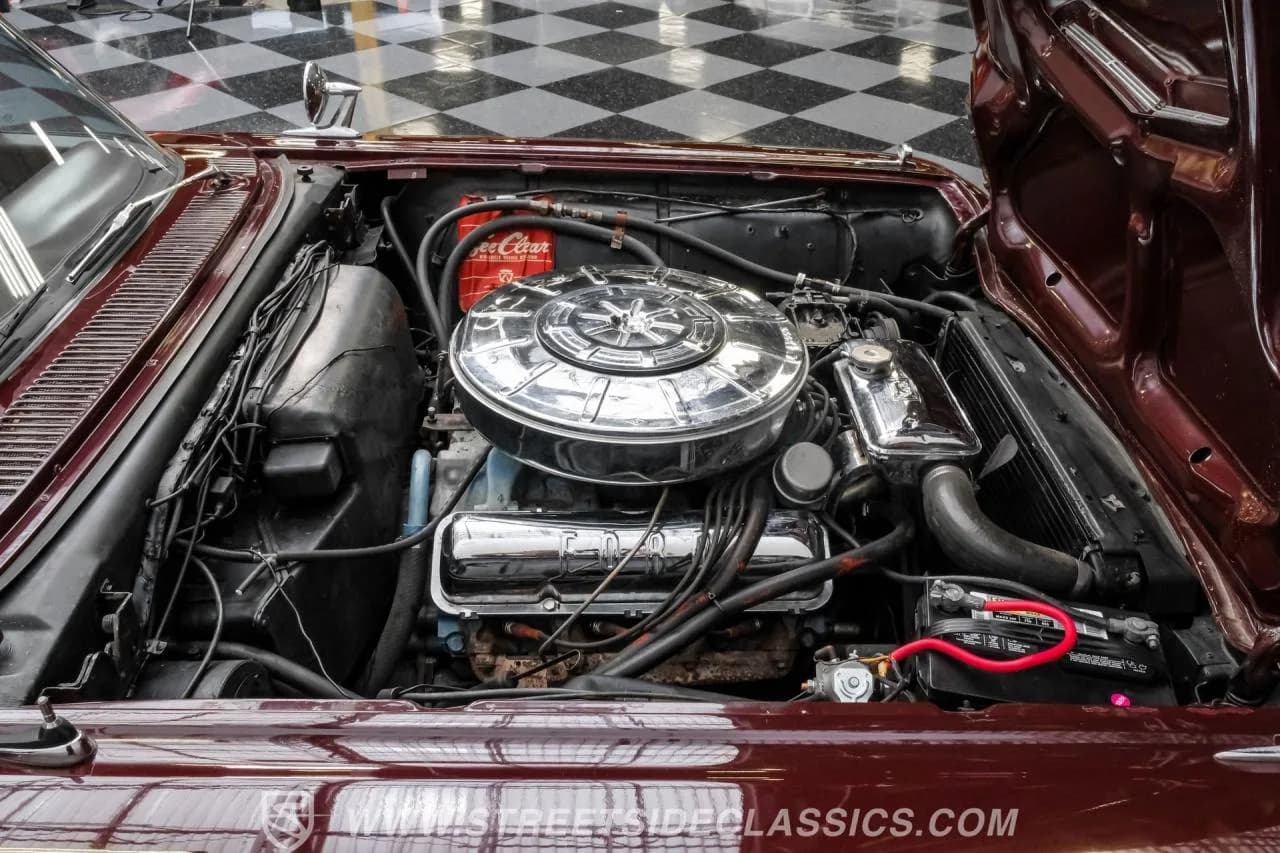 1960 Ford Thunderbird - Thumbnail 3