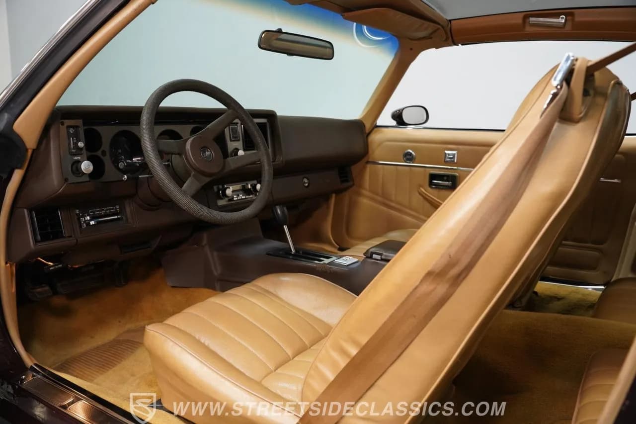1981 Chevrolet Camaro Z28 - Thumbnail 4