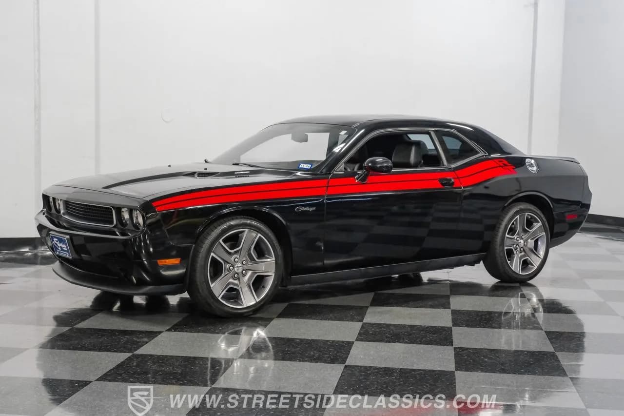 2012 Dodge Challenger R/T Classic - Thumbnail 6