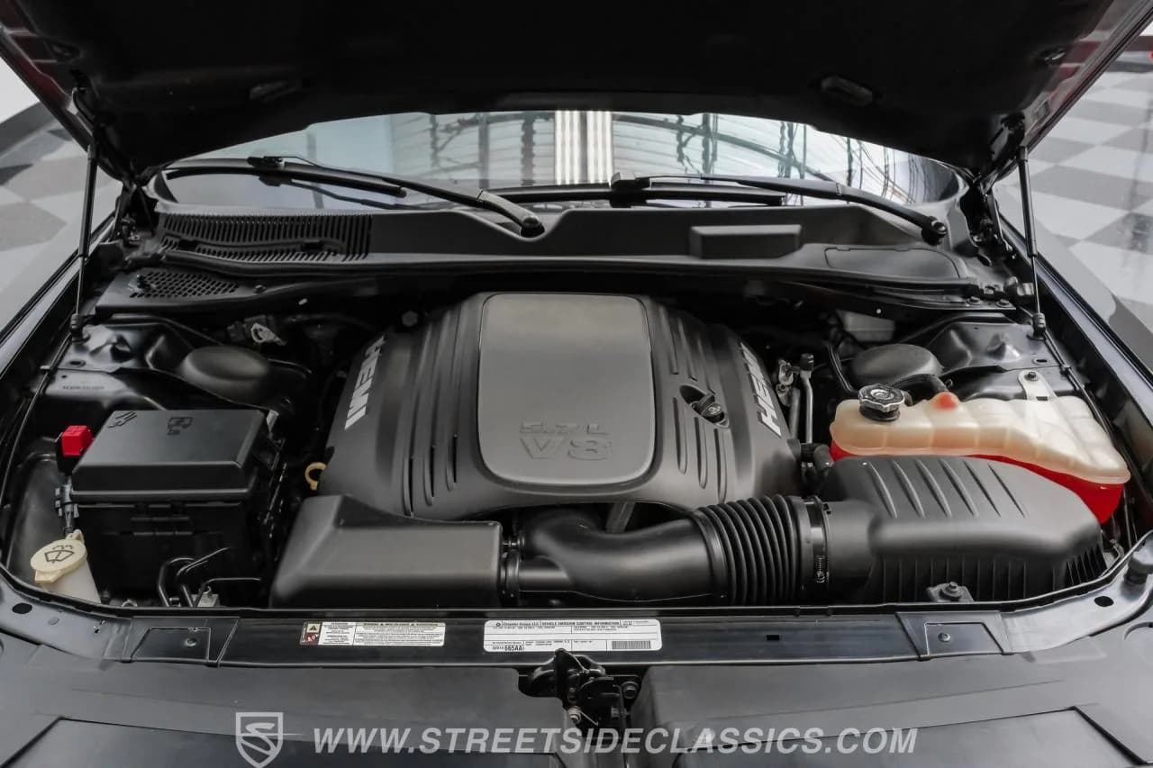 2012 Dodge Challenger R/T Classic - Thumbnail 3
