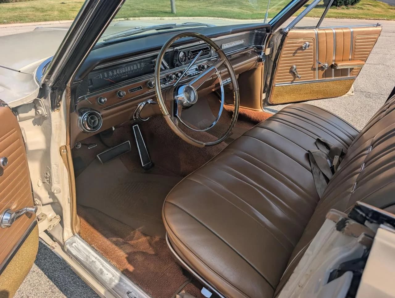 1964 Pontiac Bonneville - Thumbnail 6