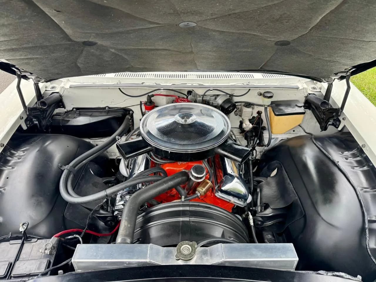 1960 Chevrolet Impala Hardtop Sport Coupe RWD - Thumbnail 4