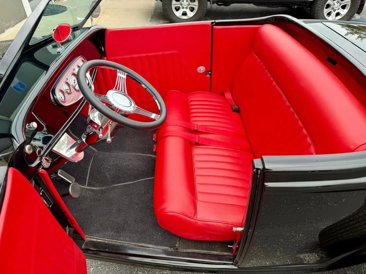1932 Ford Roadster Street Rod - Thumbnail 4