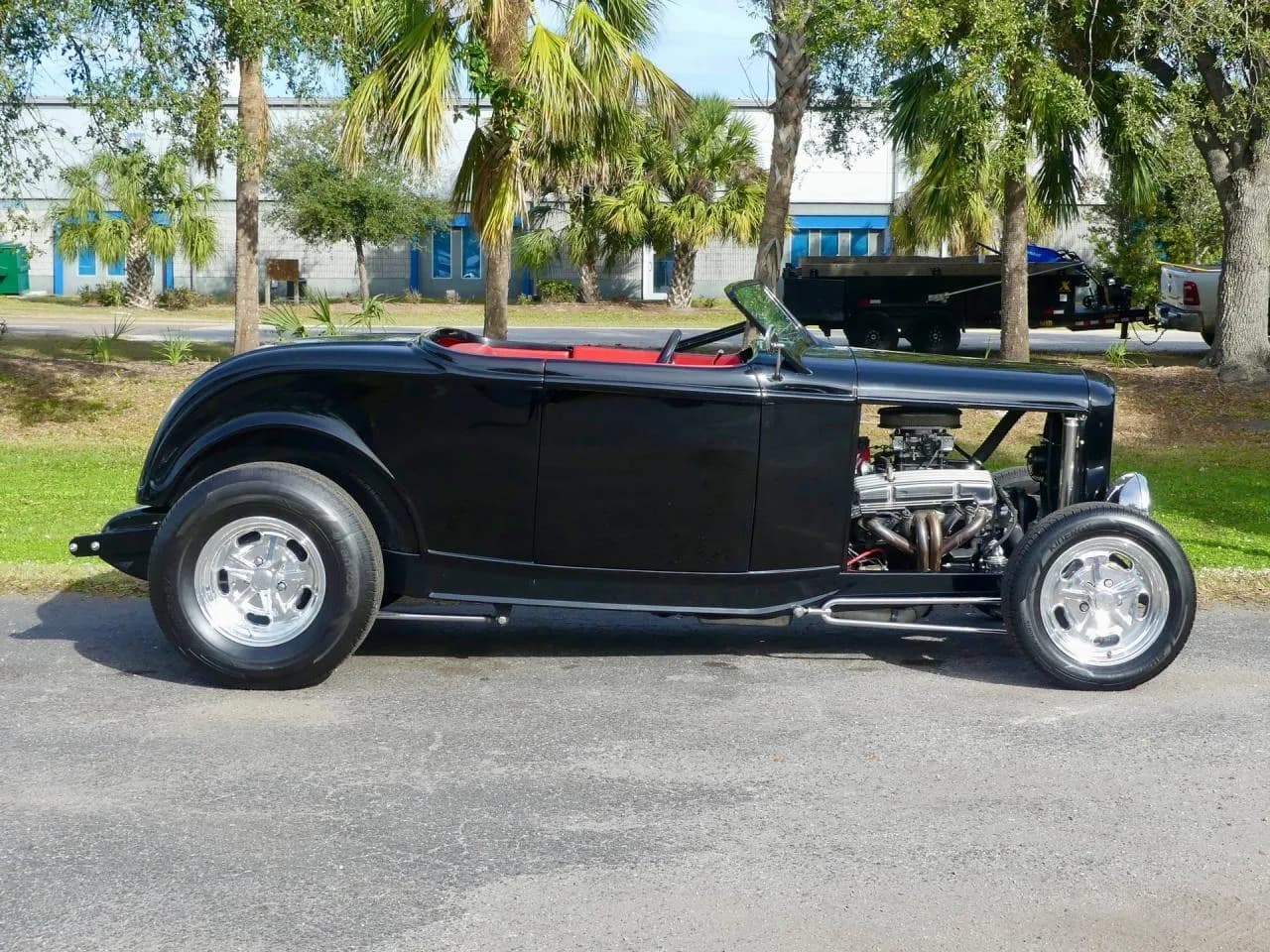 1932 Ford Roadster Street Rod - Thumbnail 3