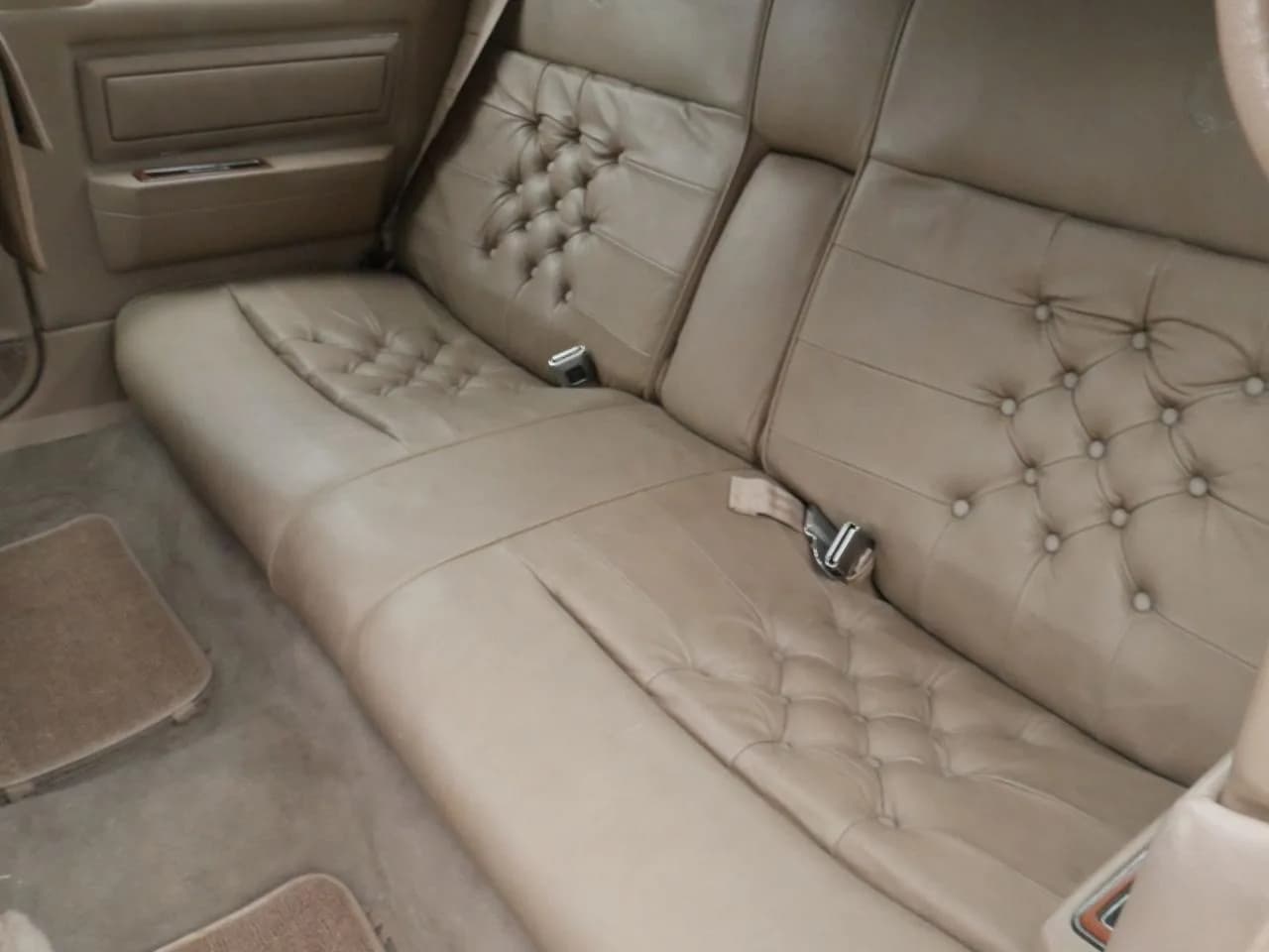 1988 Cadillac Eldorado Biarritz - Thumbnail 5