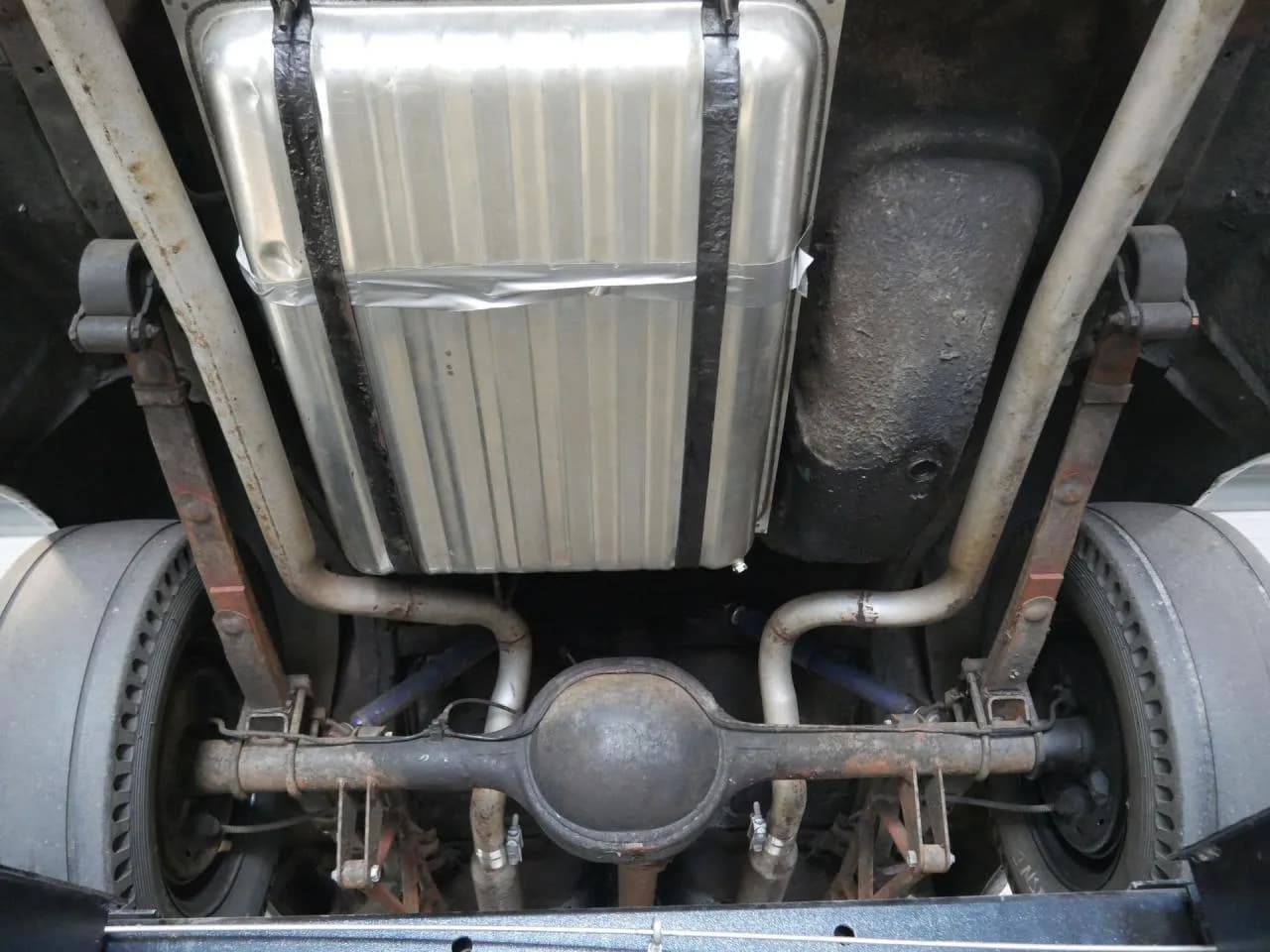 1957 Ford Fairlane Gasser - Thumbnail 6