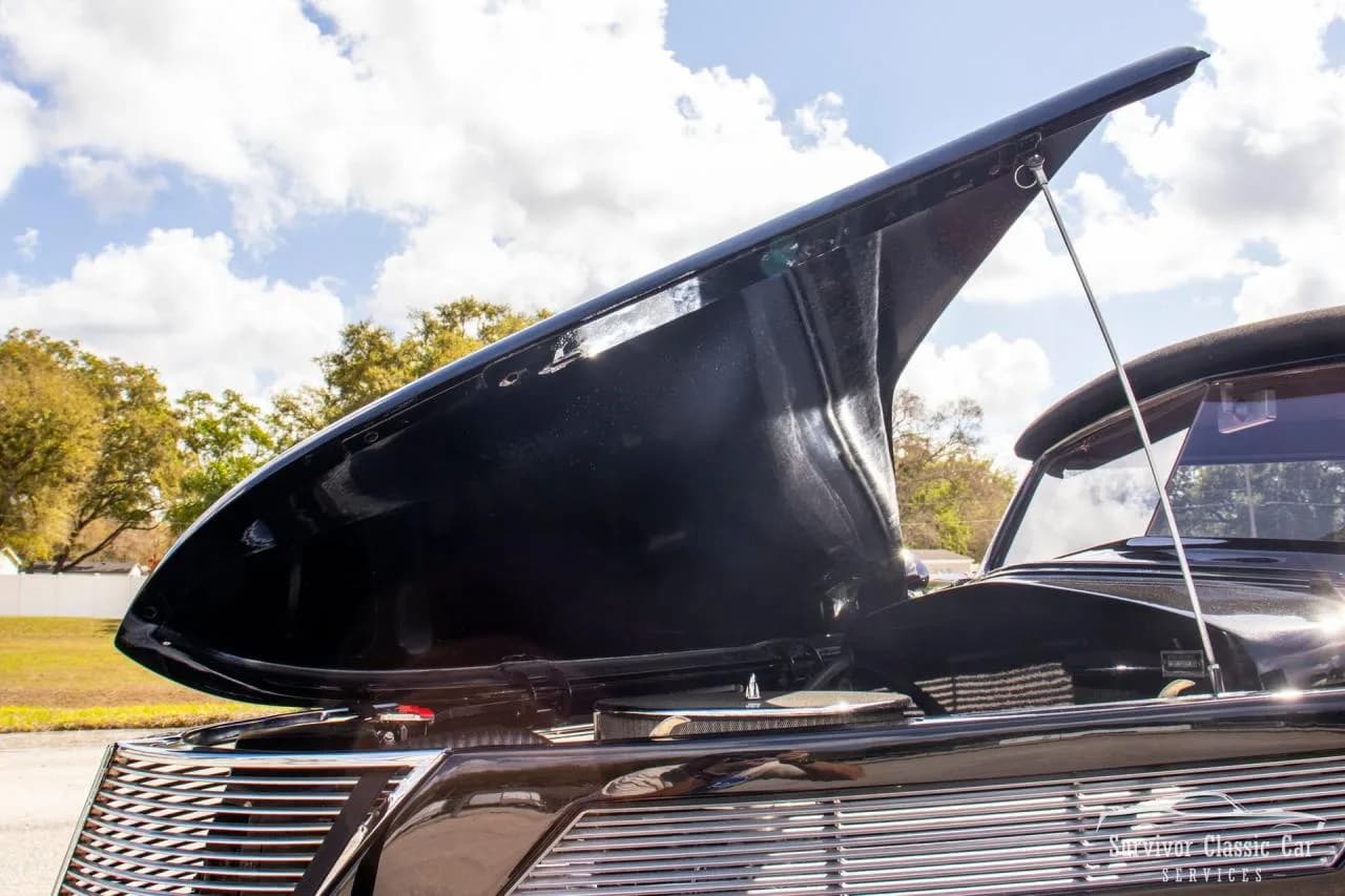 1937 Ford Cabriolet