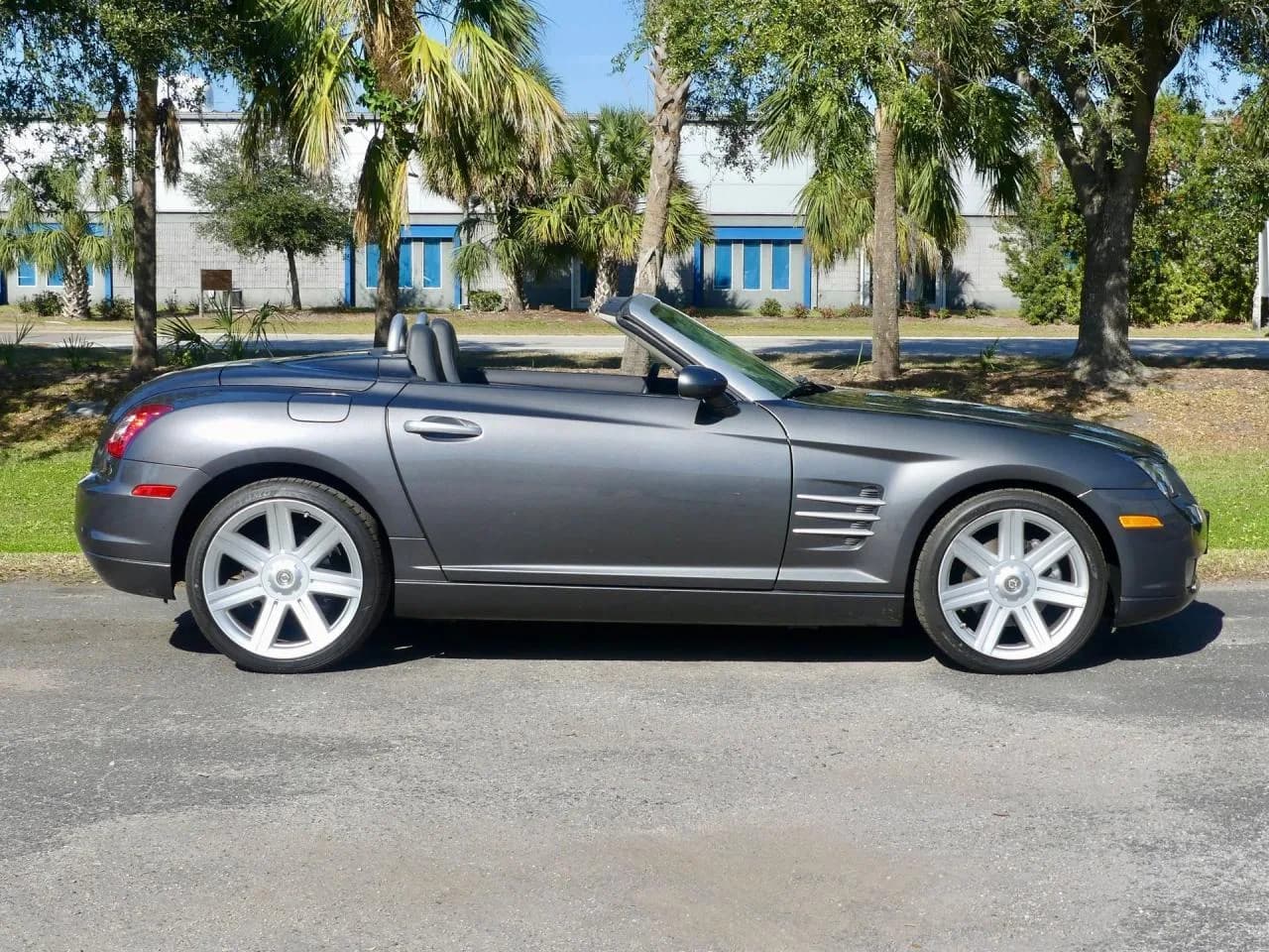 2005 Chrysler Crossfire Limited Convertible - Thumbnail 2