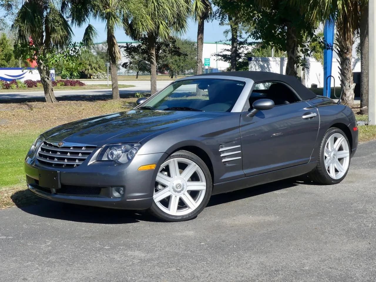 2005 Chrysler Crossfire Limited Convertible - Thumbnail 3