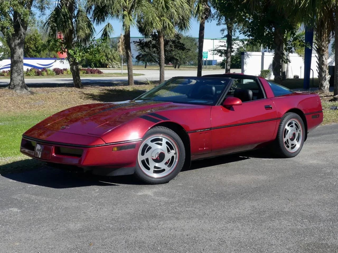 1989 Chevrolet Corvette Coupe - Thumbnail 7