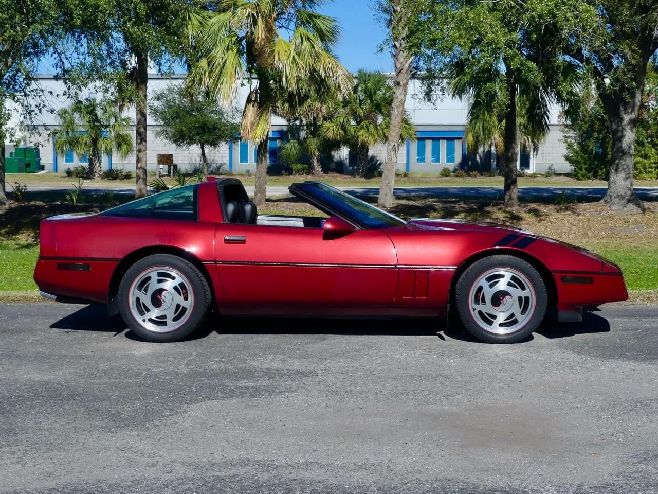 1989 Chevrolet Corvette Coupe - Thumbnail 2