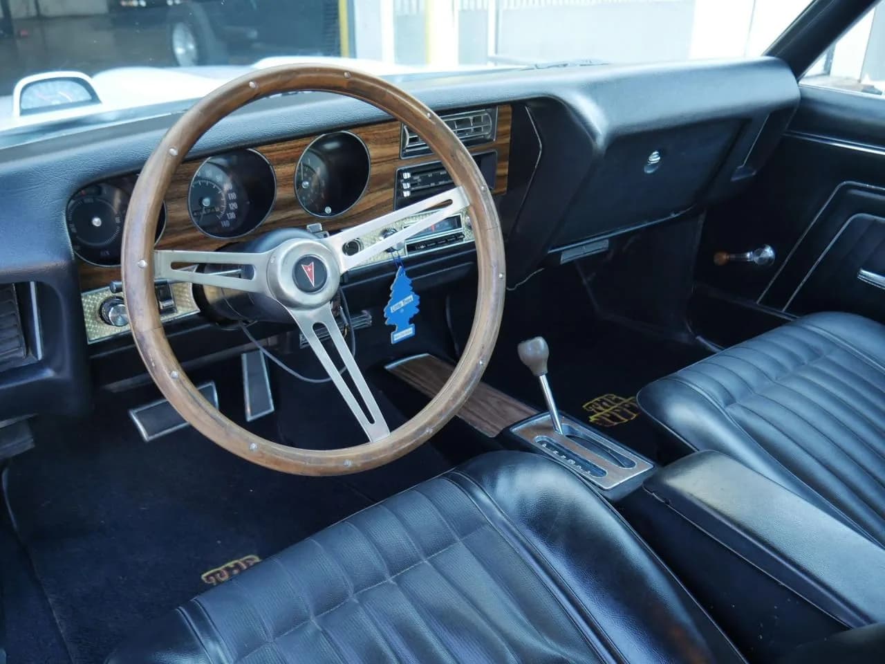1970 Pontiac GTO 2 Door Hardtop Coupe - Thumbnail 3
