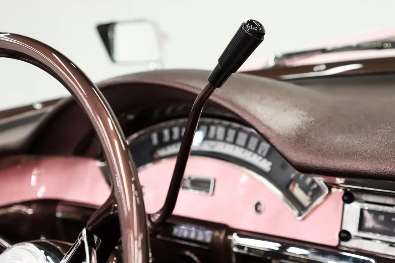 1957 Ford Fairlane - Thumbnail 4