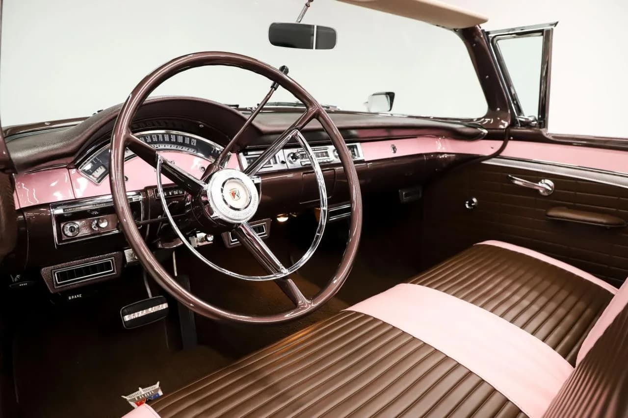 1957 Ford Fairlane - Thumbnail 2