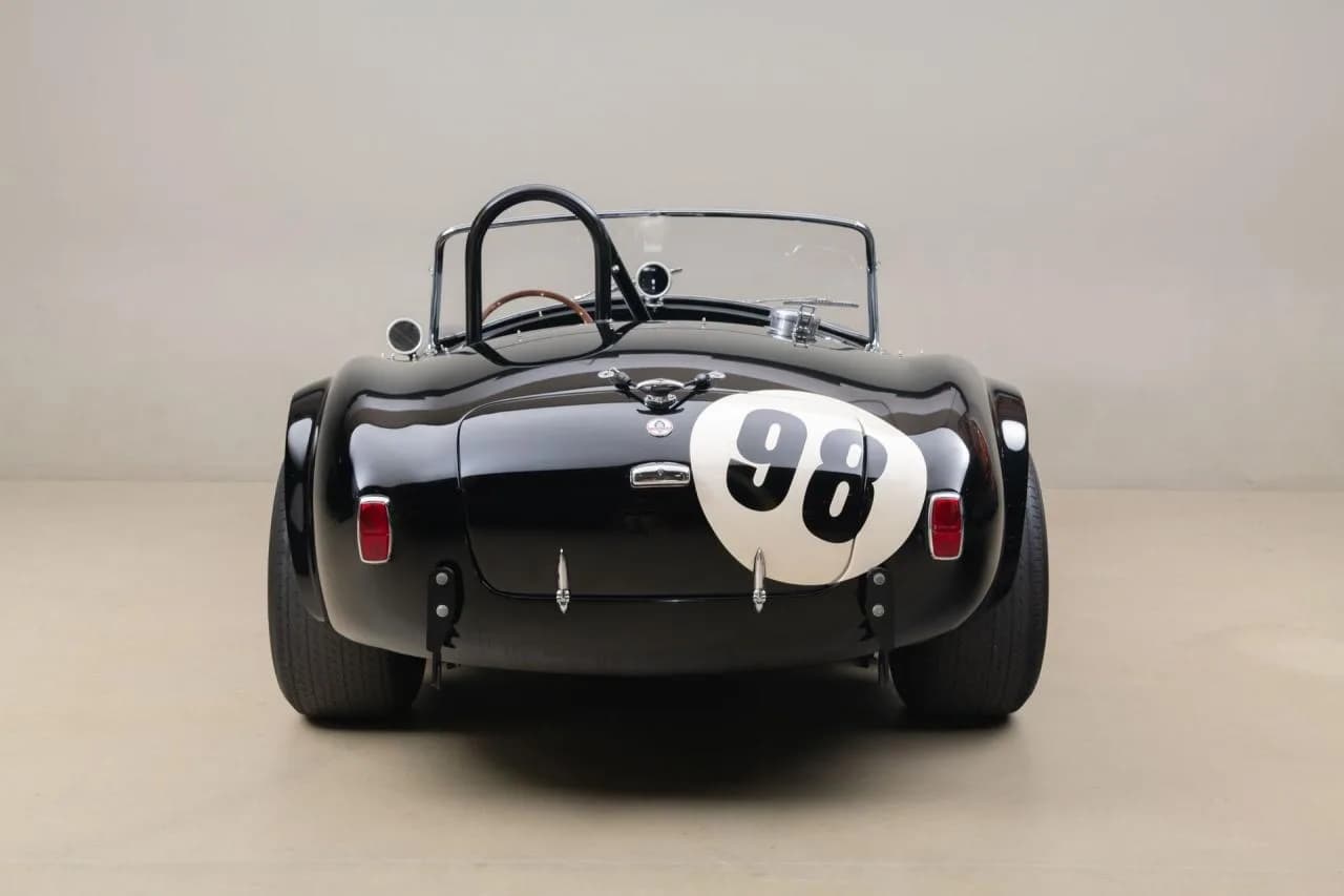 1963 Shelby Cobra 289 - Thumbnail 4