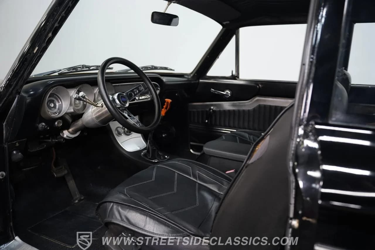 1963 Ford Fairlane - Thumbnail 4